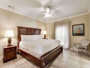 5 bedrooms, iron/ironing board, free WiFi, bed sheets