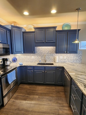Fridge, microwave, oven, stovetop - Summer Dates Open! Luxury Lakefront Condo! 2 King Beds/2 New Baths, What A View! (Hollister)
