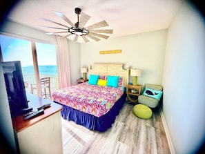 3 bedrooms, iron/ironing board, bed sheets