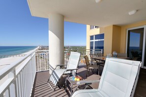 Outdoor dining - All Remaining April 2026 Dates Reduced Delicious 3BR-3BA Direct Gulf Front Condo (Panama City Beach)