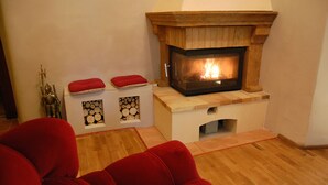 Interior - 4 Room Apt. by Old Town Square in Historic Center, next to Garden (Prague 1)
