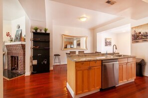 Interior - Petworth Retreat: 5BR, 3.5BA Home. Your Vacation or Staycation or Business Trip! (Washington)