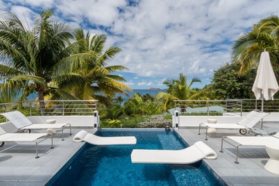 ST BART LUXURY VILLA SKRUTTEN,  WITH OCEAN VIEW AND CONTEMPORARY FURNISHING