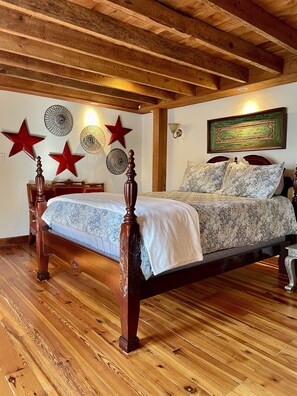 4 bedrooms, desk, iron/ironing board, travel cot