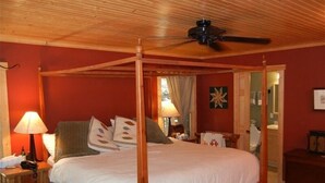 3 Schlafzimmer, Schreibtisch, Bügeleisen/Bügelbrett, Reisekinderbett