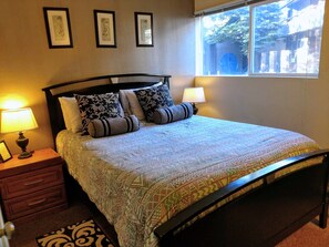 3 bedrooms, desk, iron/ironing board, free WiFi