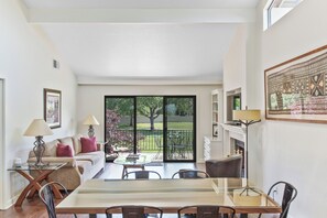 TV, fireplace, DVD player, books