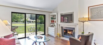 Silverado Country Club Condo – 2BR/2BA, King Bed, Golf & Wine Views