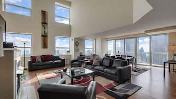 TV, fireplace, offices