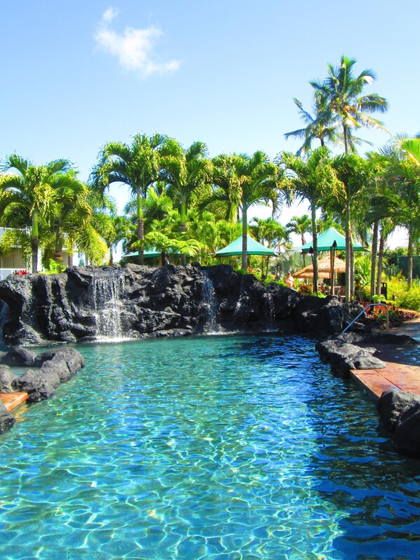 Ulkouima-allas, lämmitetty uima-allas