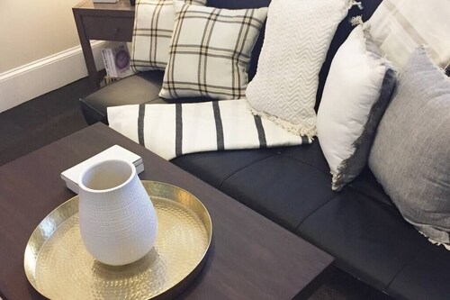 Harvinaista löytää! Kaunis, upouusi 3 BR / 3BA Duplex, North End Boston 6-7 vierasta