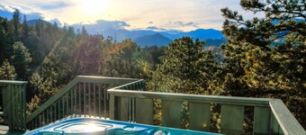 Views-Views-Views ,Private Location,Hot Tub,Wood Burning Fp