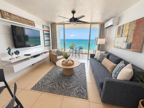 Beachfront *King *Pool *Washer/D *Walk 2 Dining