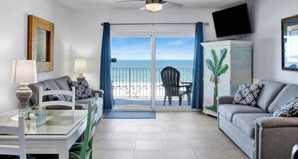 Tropic Isles 404! Walk Downtown 2 Hang Out! Beach/Ocean Front! BY Embassy suite