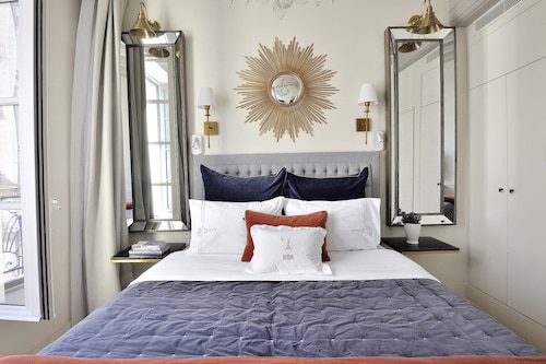 セール！ 2人にぴったりのパーフェクトラックス！ シテ・ノートルダム・AC・Wi-Fi・リフト・カフェ