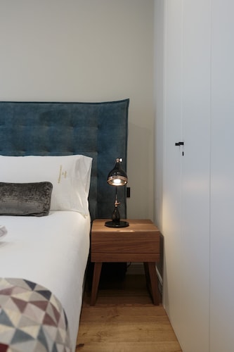 素晴らしいブティックアパート。 非常にスタンダードなデザイン！ 