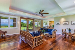 Interior - Gated Beachfront Estate - On the Sand -Secluded Beach safe year round TVNC-4245 (Anahola)