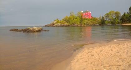 Cottage Retreat 1/2 Block zum Strand & Radweg! Beinhaltet 2 Fahrräder. Bring den Hund mit!
