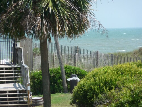 Beach Front Condo "St. Patricks Day" at the Beach 












 Special