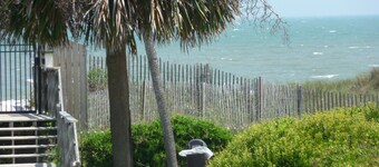 Tidlig Beach Front Getaway SPECIALS - 12 til 16 maj 