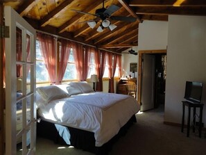 4 多间卧室、熨斗/熨衣板、旅行婴儿床、免费 WiFi