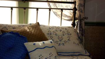 2 chambres, fer et planche Ă repasser, Wi-Fi gratuit, draps fournis