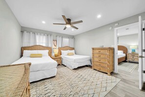 9 slaapkamers, een strijkplank/strijkijzer, gratis wifi, beddengoed