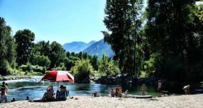 Mountain View Haus on Main - In the heart of "Bavaria"