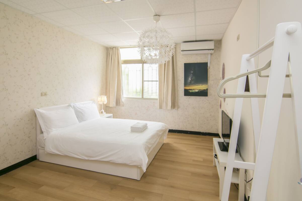 Standard Double Room, 1 Bedroom | Premium bedding, desk, blackout curtains, rollaway beds