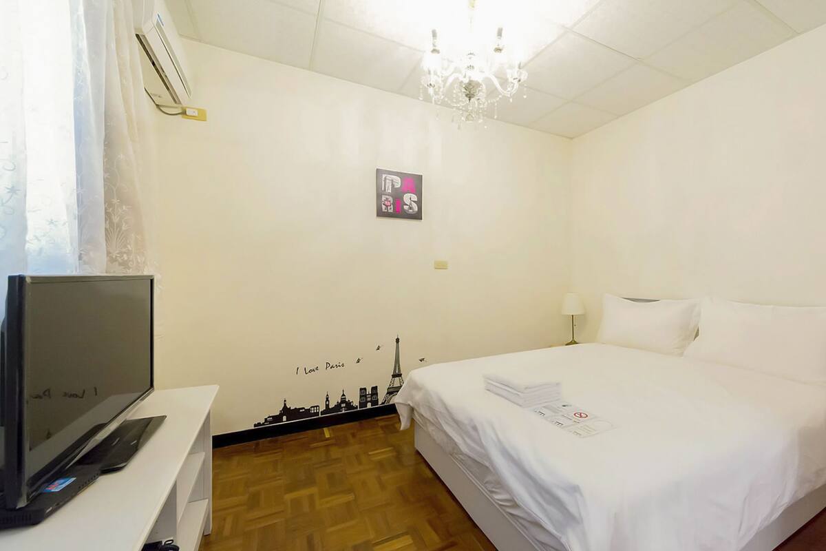 Superior Double Room | Premium bedding, desk, blackout curtains, rollaway beds