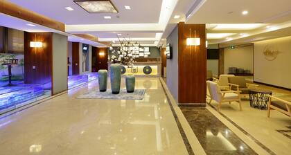 Lujia International Hotel