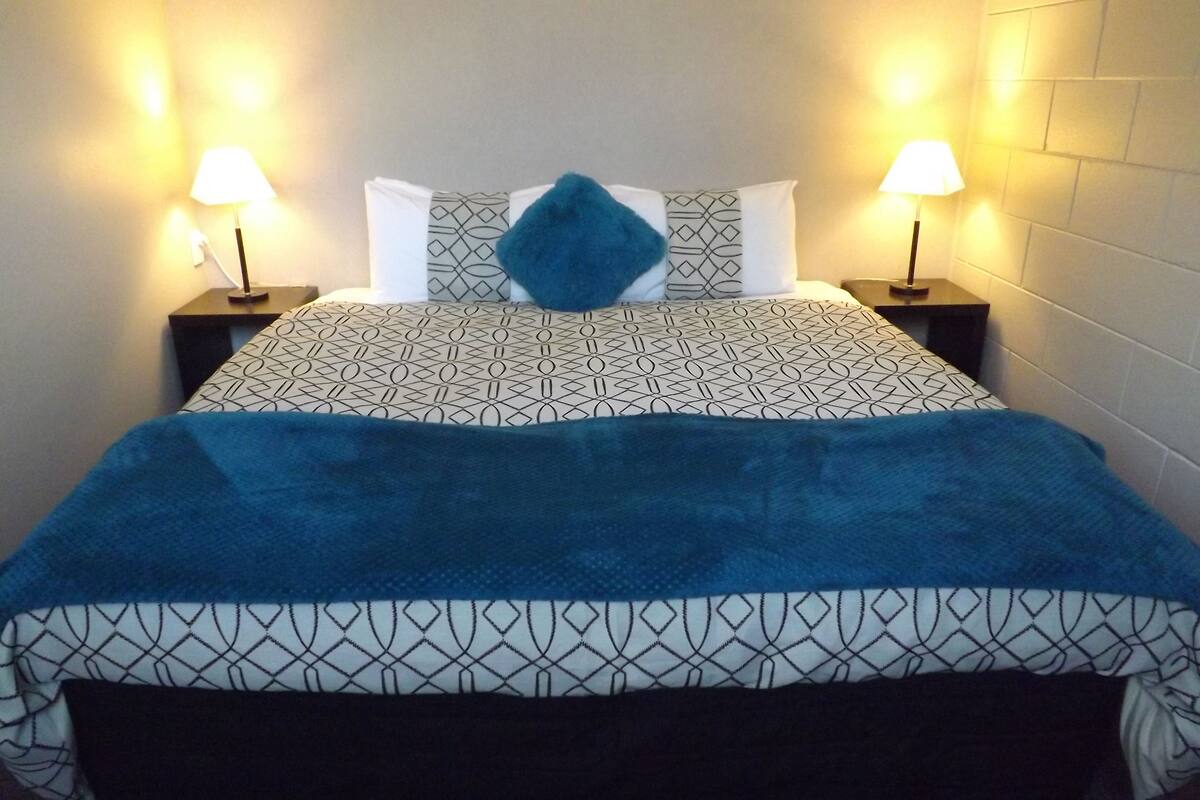 Iron/ironing board, free cots/infant beds, free WiFi, bed sheets
