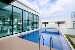 3 Bedrooms Deluxe Pool Villa | Terrasse/Patio