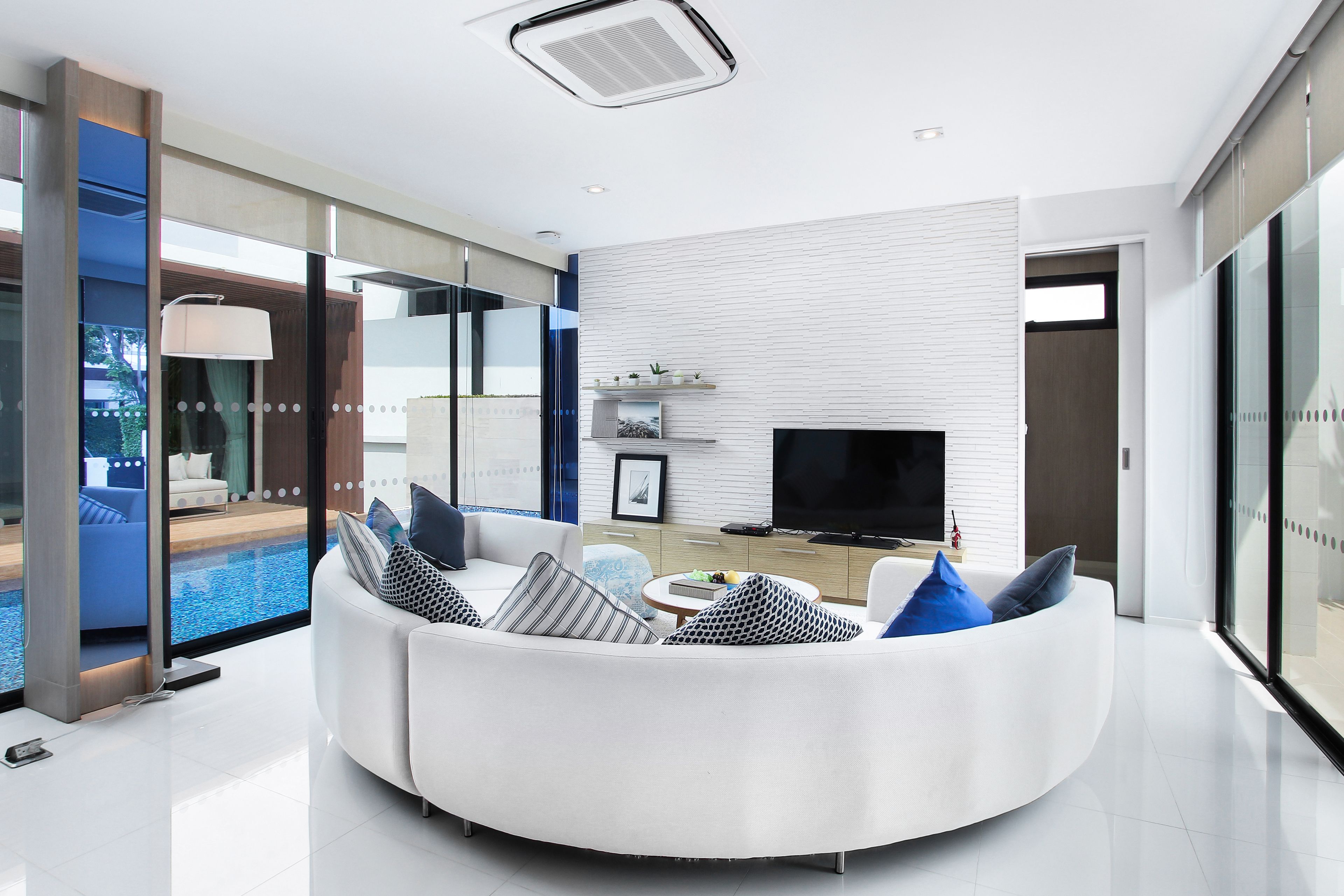 43-inch led tv with cable channels, tv