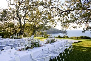 屋外バンケット スペース