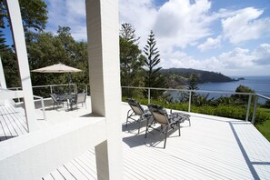 Luxe cottage, 2 slaapkamers (Clifftop Cottage) | Balkon