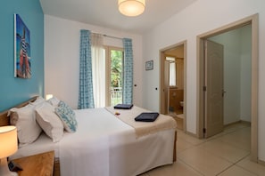 In-room safe, iron/ironing board, free WiFi, bed sheets