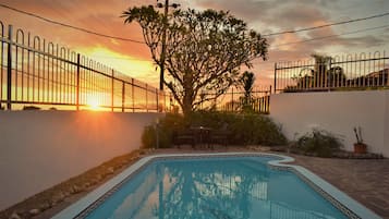 Outdoor pool, pool loungers