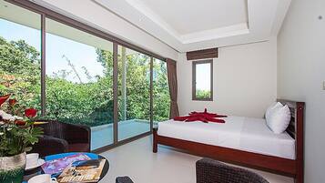 2-Bedroom VIlla | 2 bedrooms, desk, blackout curtains, cots/infant beds