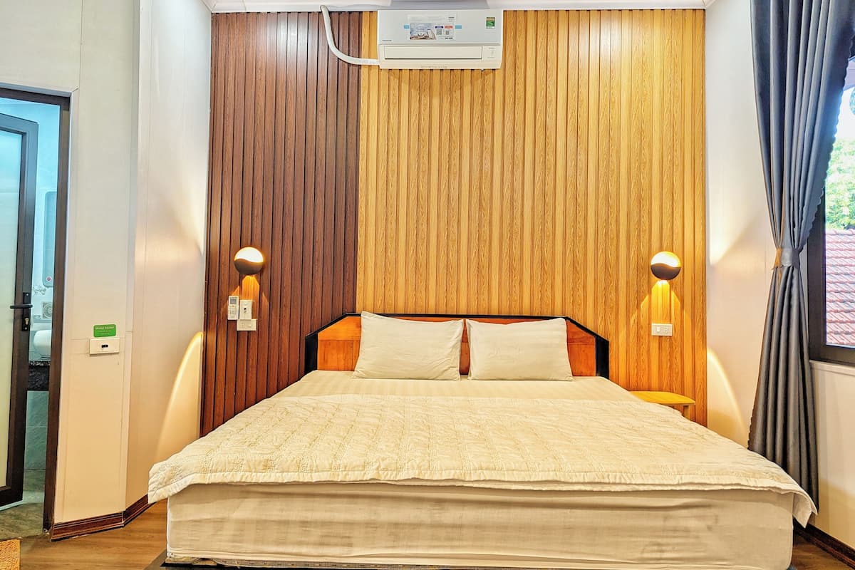 1 bedroom, minibar, desk, soundproofing