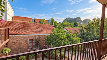 Deluxe Double or Twin Room, Garden View | Garden view