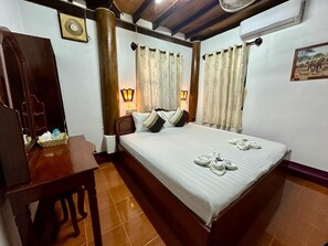 Standard Double Room | Living area