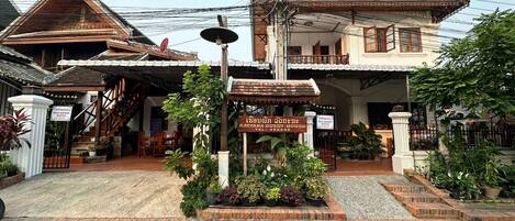 Fachada da propriedade