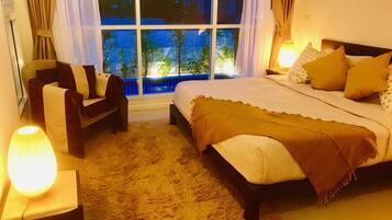 2 bedrooms, premium bedding, down duvets, individually decorated