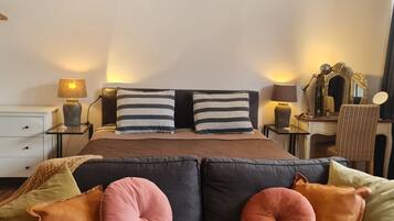 Deluxe Double Room (3rd floor- stair access only) | Desk, iron/ironing board, free WiFi, bed sheets