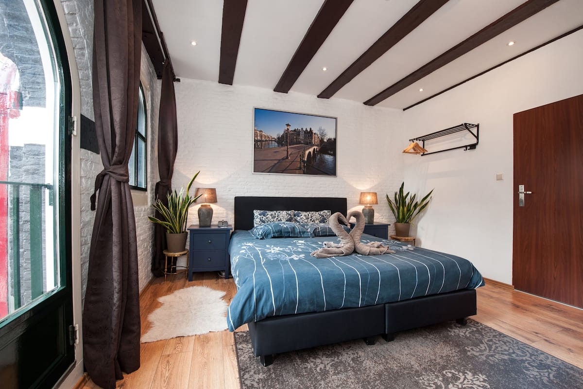 Chambre Double (3rd floor- stair access only)