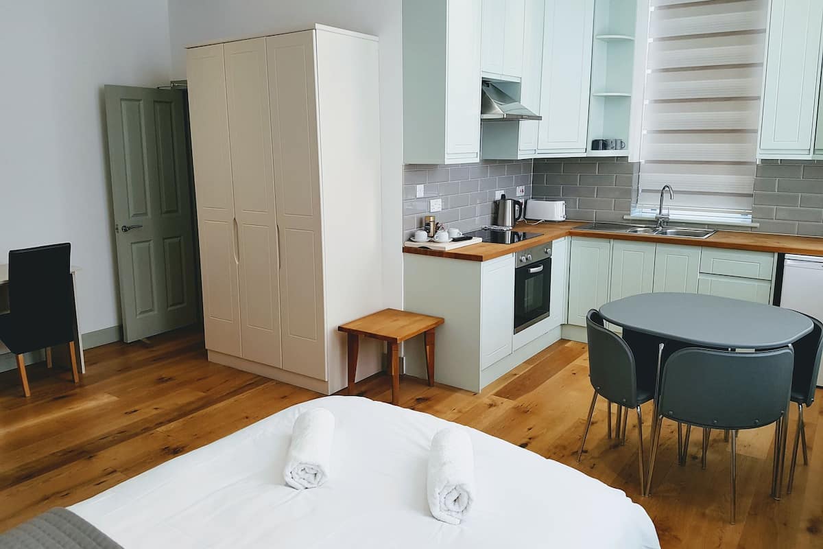 Comfort studio, en-suite badkamer (With Fully Fitted Kitchen) | 1 slaapkamer