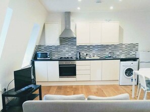 View from property - Forest House Hotel (London)