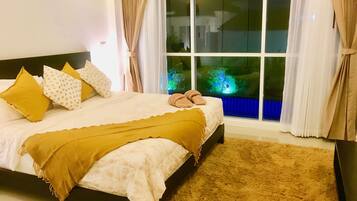 Villa, 2 Bedrooms | 2 bedrooms, individually decorated, individually furnished