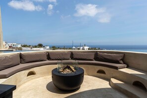 Luxe villa, uitzicht op zee | Terras